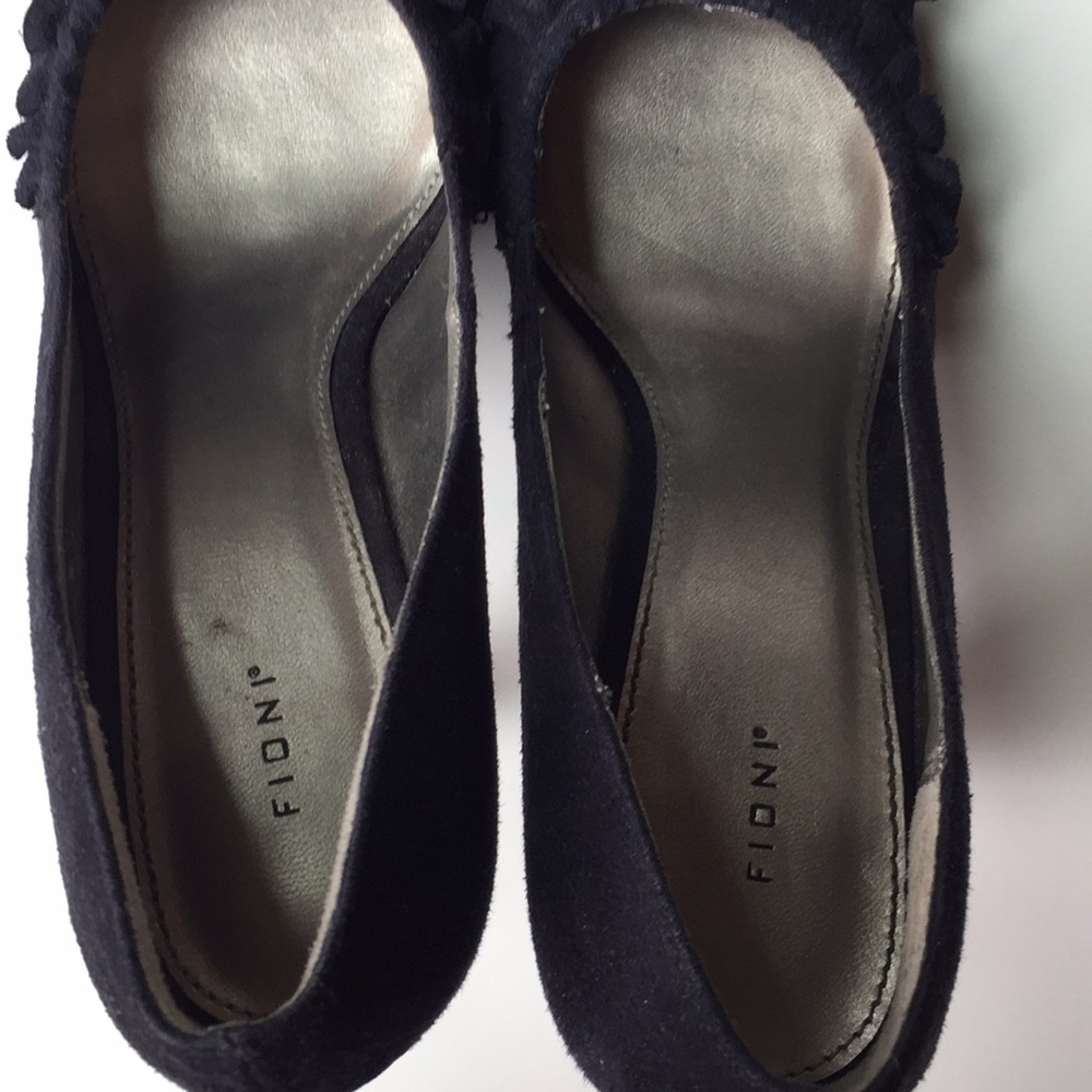 Fioni Ruffle Heels - Picture 5 of 5